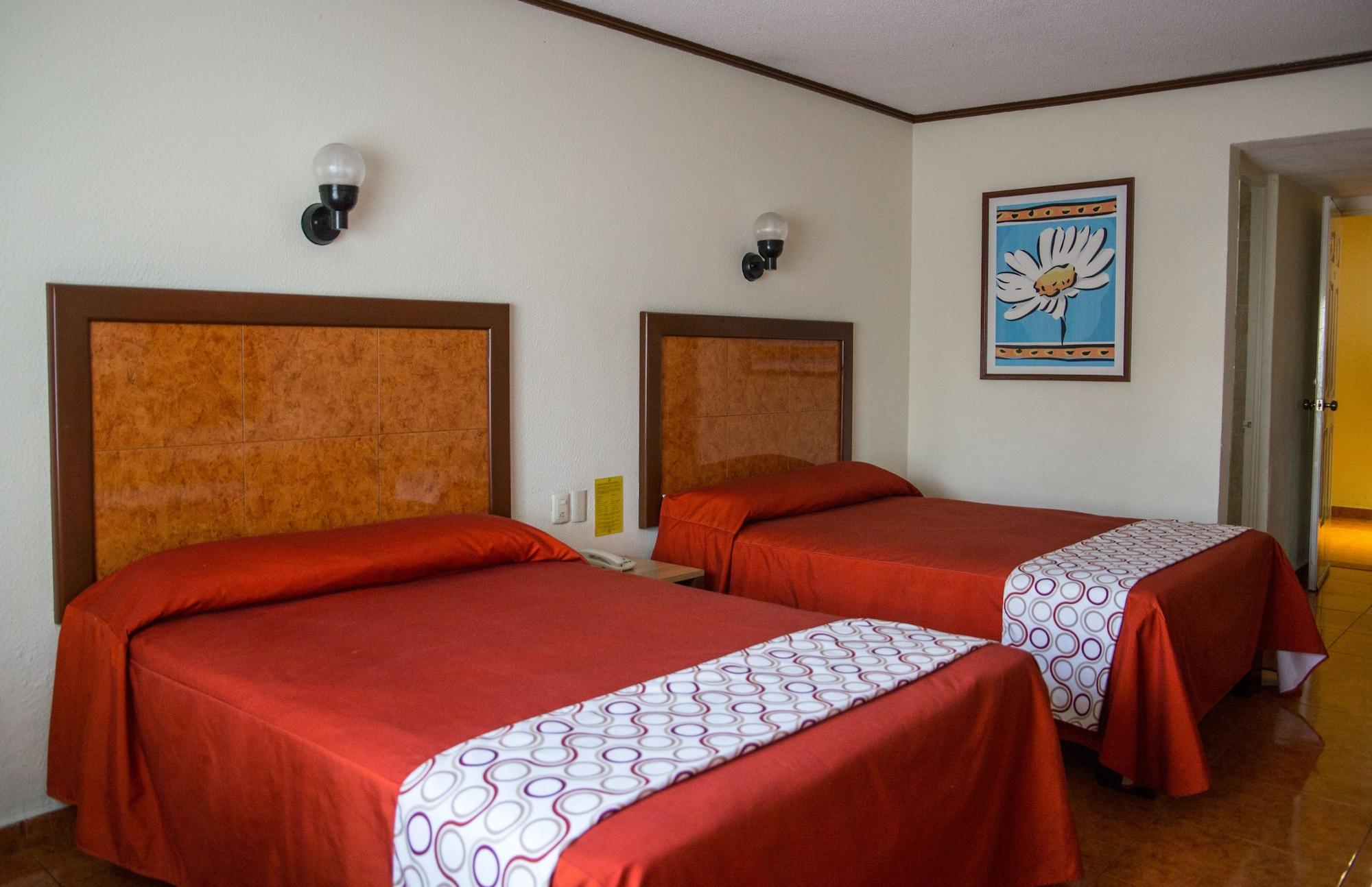 Hotel & Suites Villa Del Sol Morelia Extérieur photo