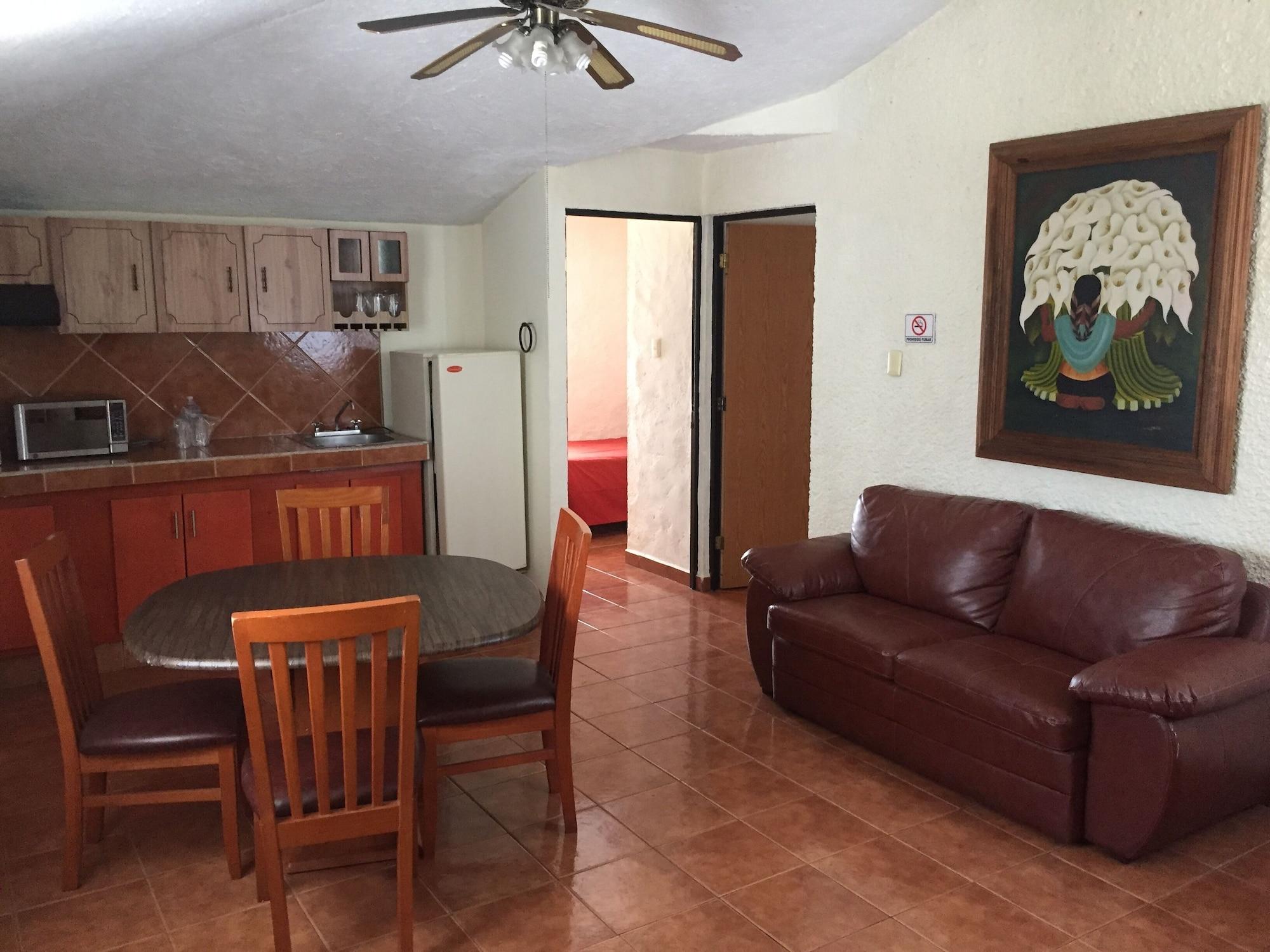 Hotel & Suites Villa Del Sol Morelia Extérieur photo