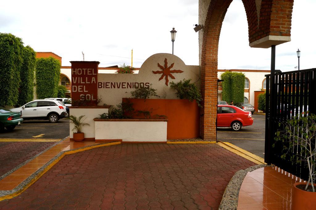 Hotel & Suites Villa Del Sol Morelia Extérieur photo